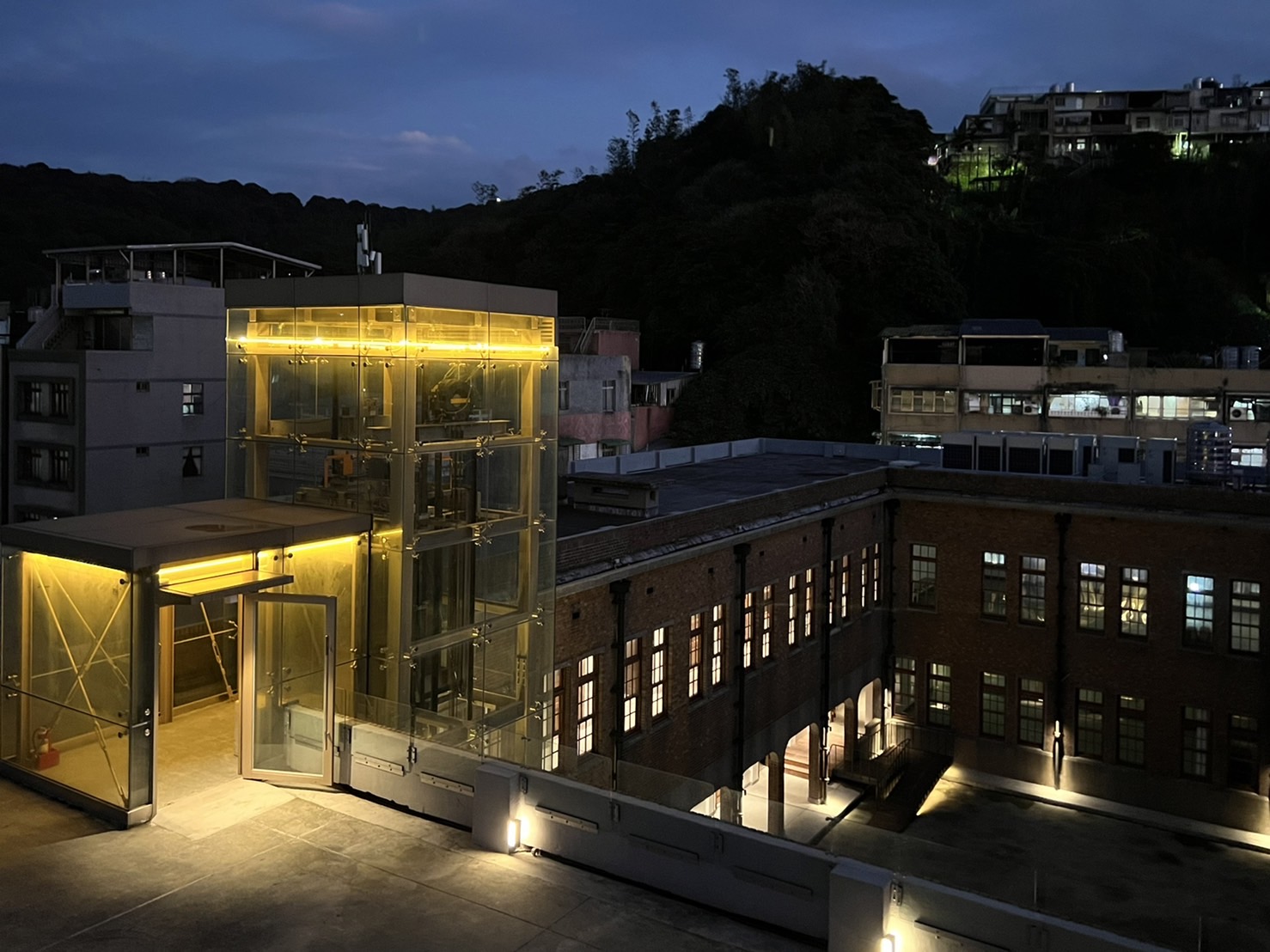 基隆漁會正濱大樓<span>keelung historic monuments</span>