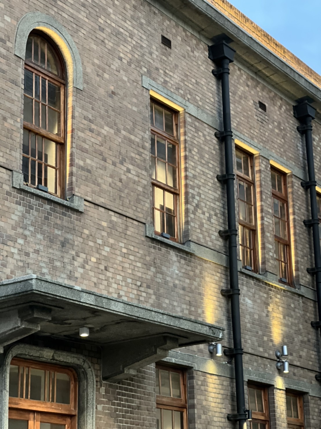 基隆漁會正濱大樓<span>keelung historic monuments</span>