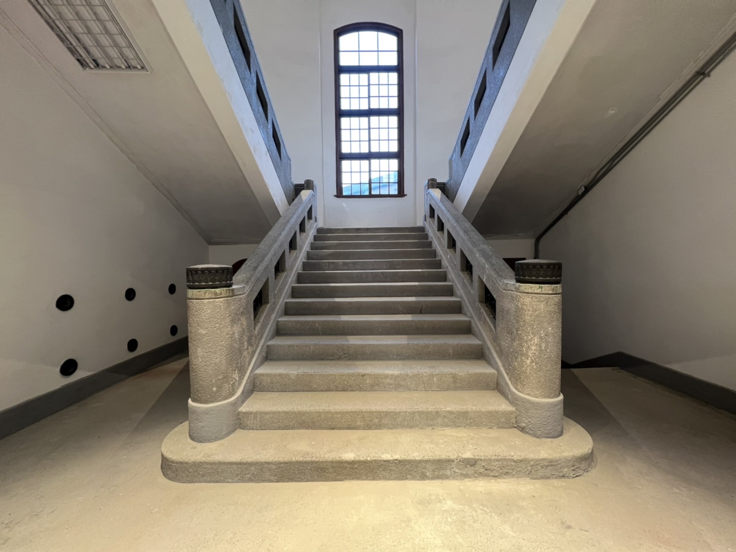 基隆漁會正濱大樓<span>keelung historic monuments</span>