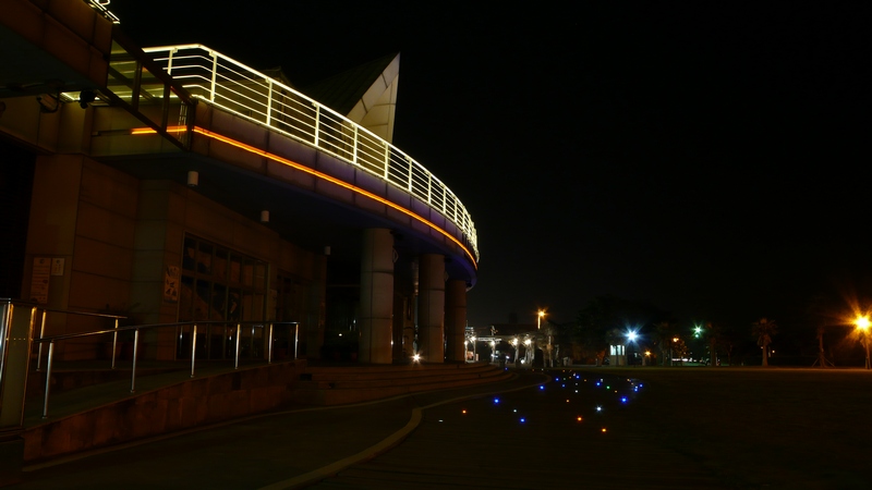 八里左岸會館<span>Sustainable Development Education Center</span>