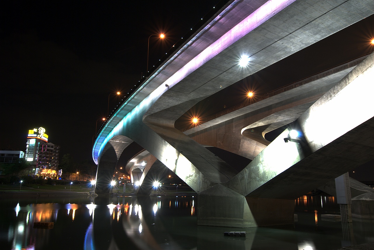 碧潭北二高橋<span>Formosa Freeway  Bridge, New Taipei City</span>