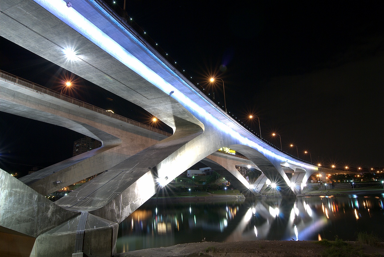 碧潭北二高橋<span>Formosa Freeway  Bridge, New Taipei City</span>