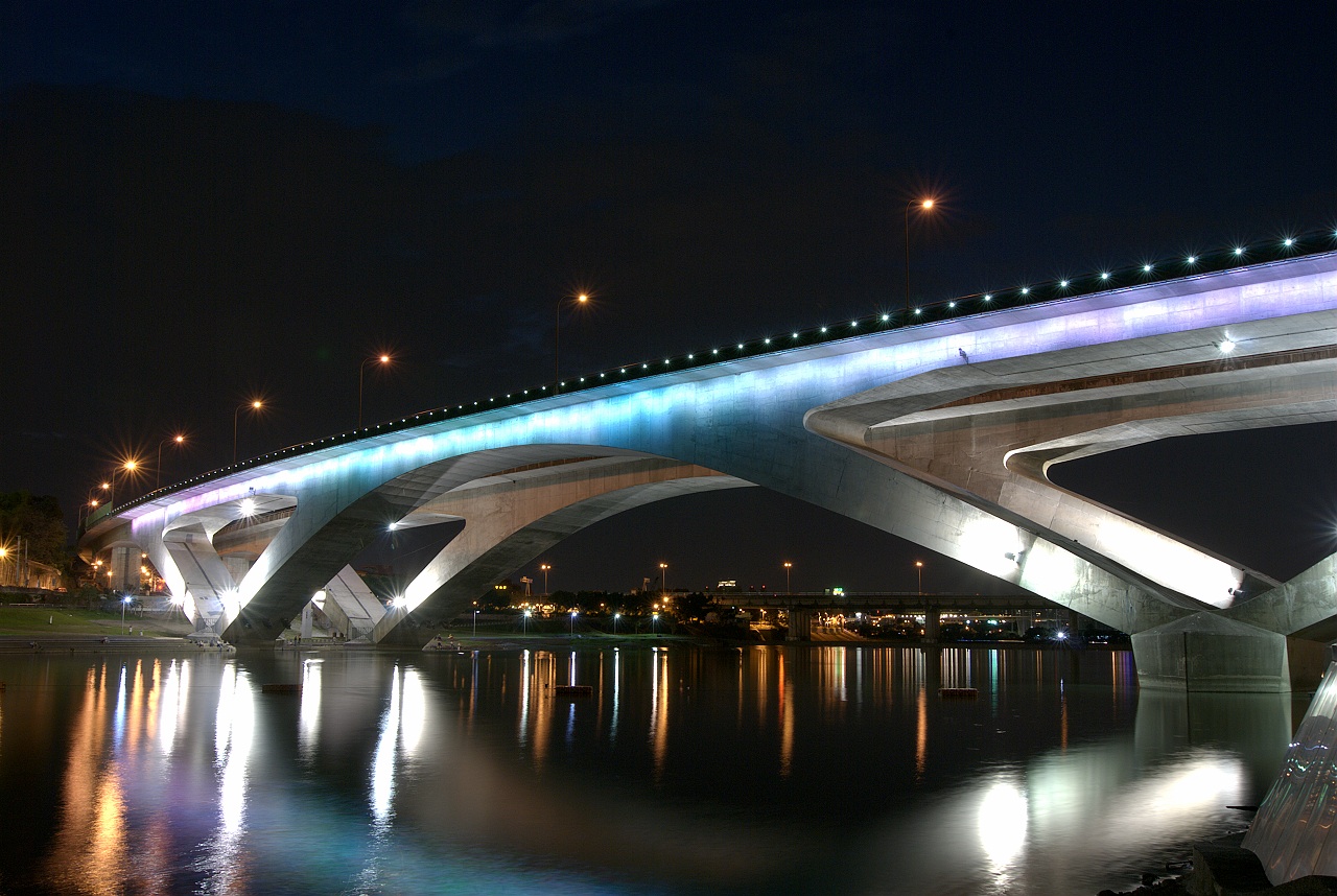 碧潭北二高橋<span>Formosa Freeway  Bridge, New Taipei City</span>