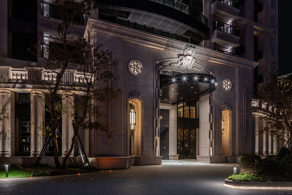 雙橡園1812 <span>1812 Luxurious Condos.</span>