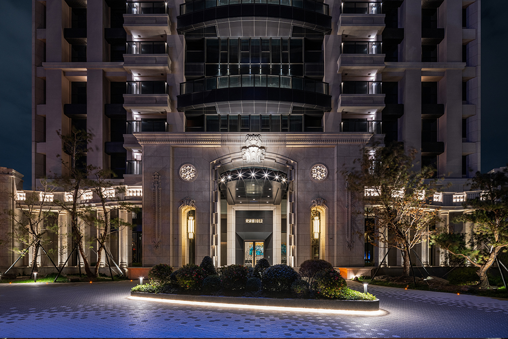 雙橡園1812 <span>1812 Luxurious Condos.</span>