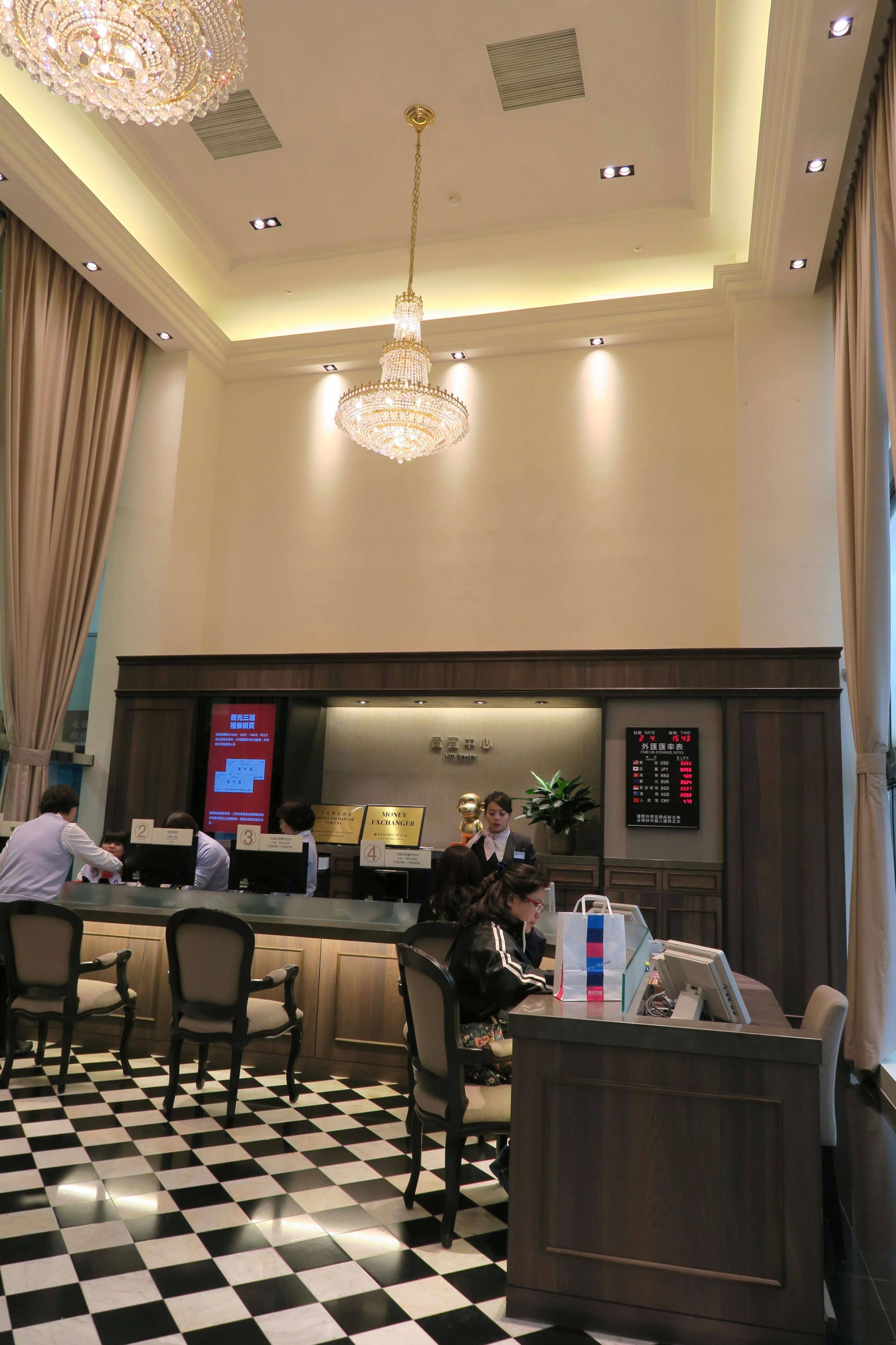 新光三越改裝案-南西本館9F貴賓中心<span>VIP Center Lighting</span>
