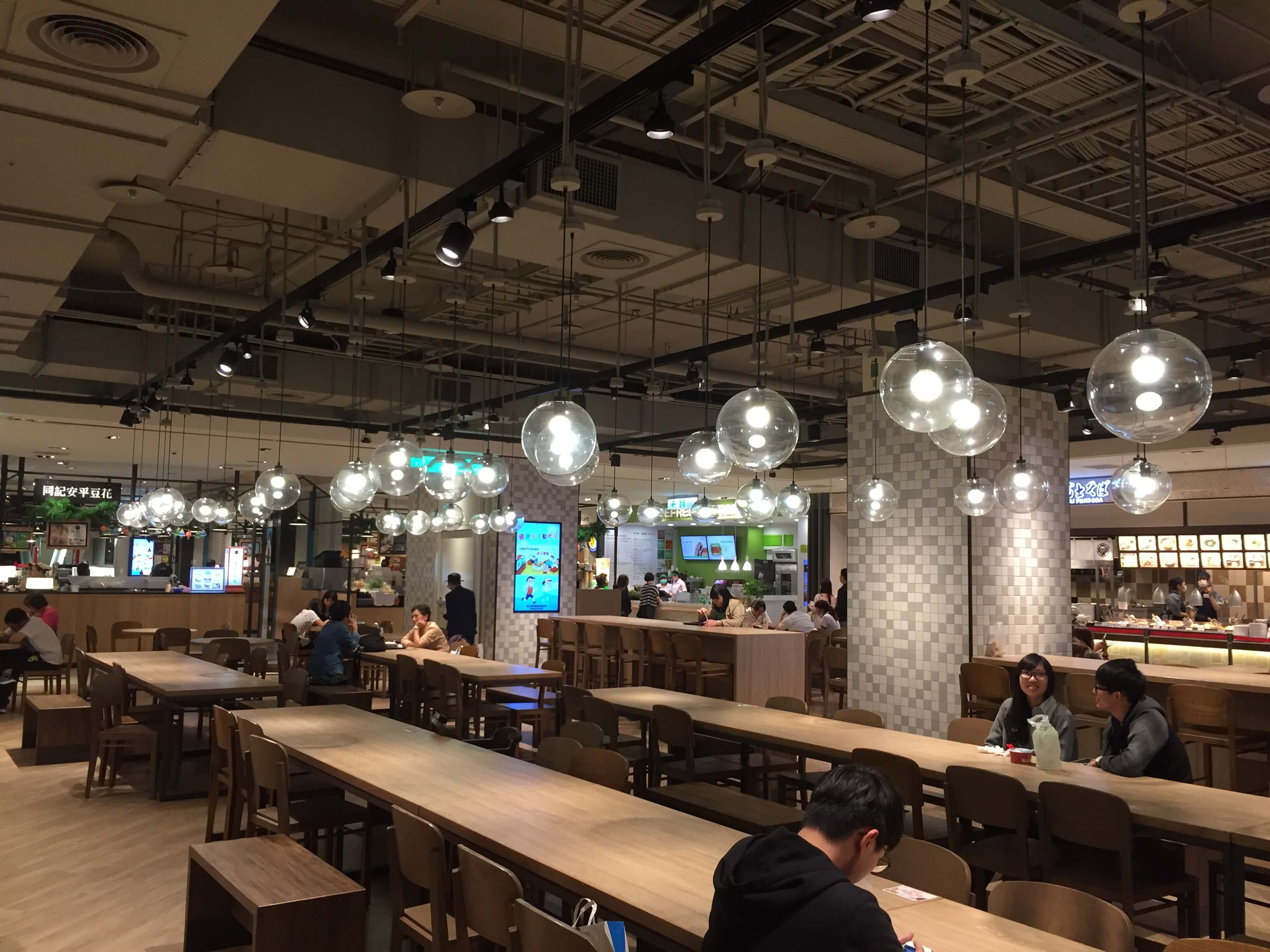 新光三越改裝案-台南西門店B2F餐飲和食品<span>Dining & Food Lighting</span>