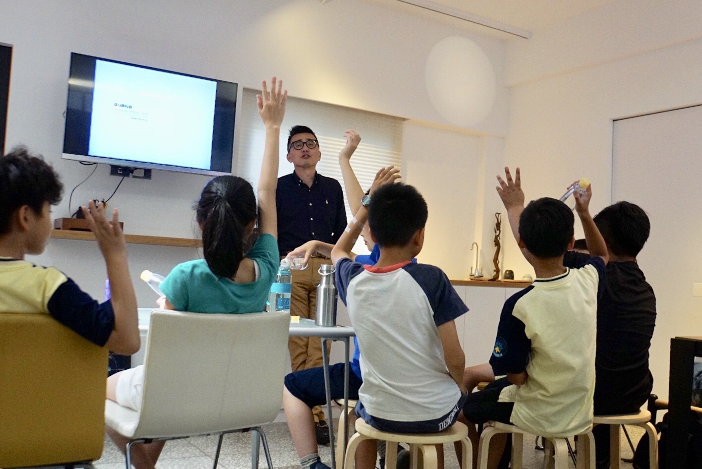 中山國小資優班來訪<span>The Visitation of Zhongshan Elementary School Gifted Class</span>