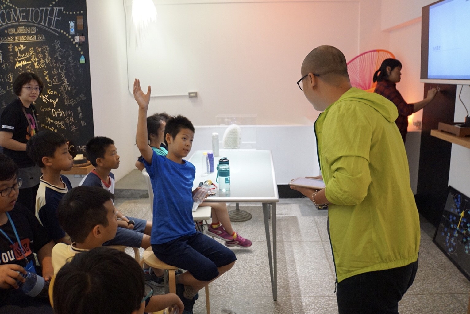 中山國小資優班來訪<span>The Visitation of Zhongshan Elementary School Gifted Class</span>
