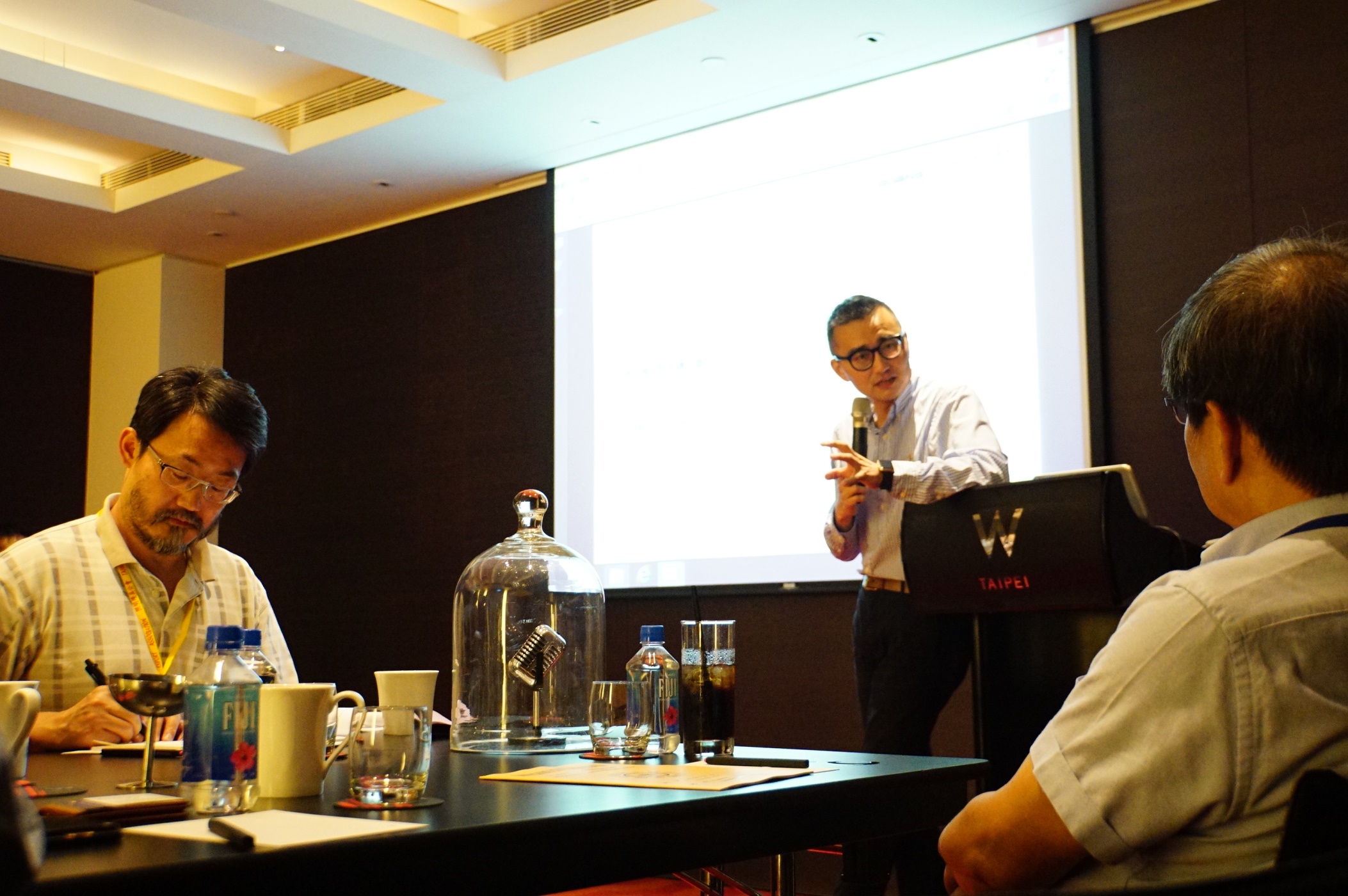 W Hotel 商空照明美學工作坊<span>Lighting Aesthetics Workshop</span>